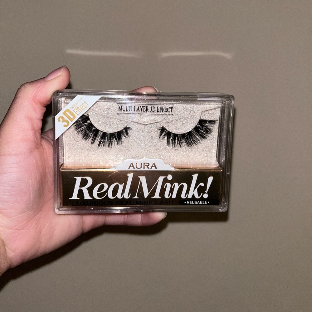 False mink eyelashes